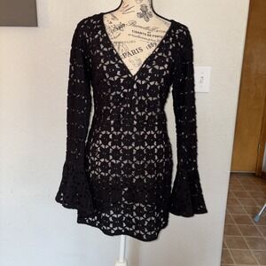 Free People Back To Black Womans Size Medium Crochet Mini Bell Sleeve Boho Dress
